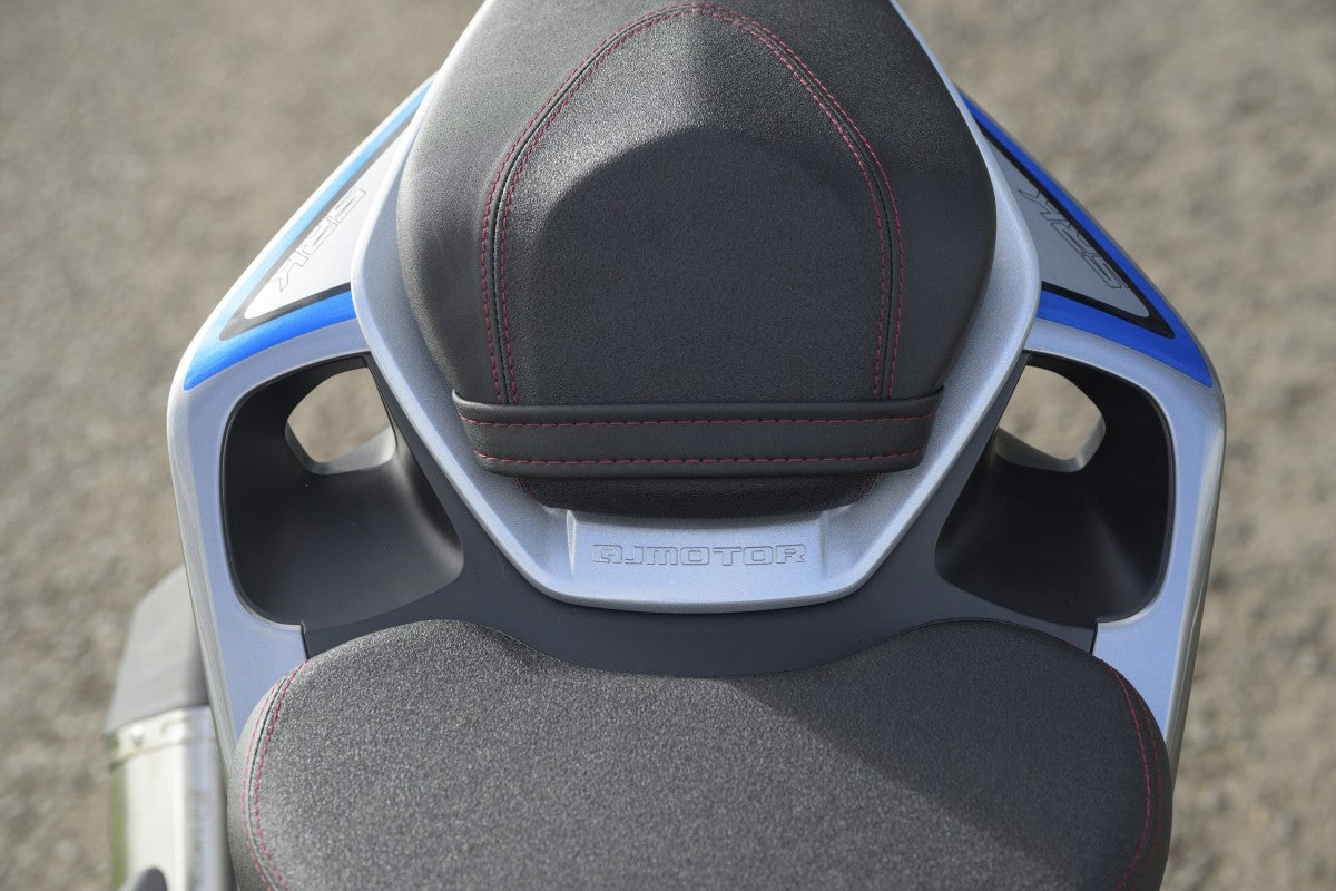 QJMotor SRK 125 R
